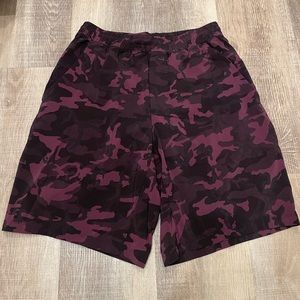 Mens Lululemon Pace Breaker shorts incognito camo red multi size medium